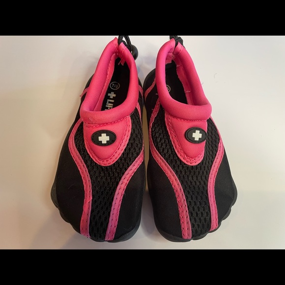 LIFEGUARD WATER SHOES.   Girls sz 7/8. Pink & Black - Picture 2 of 6